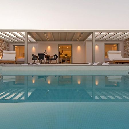 T7 Luxury Villas Paros Buitenkant foto
