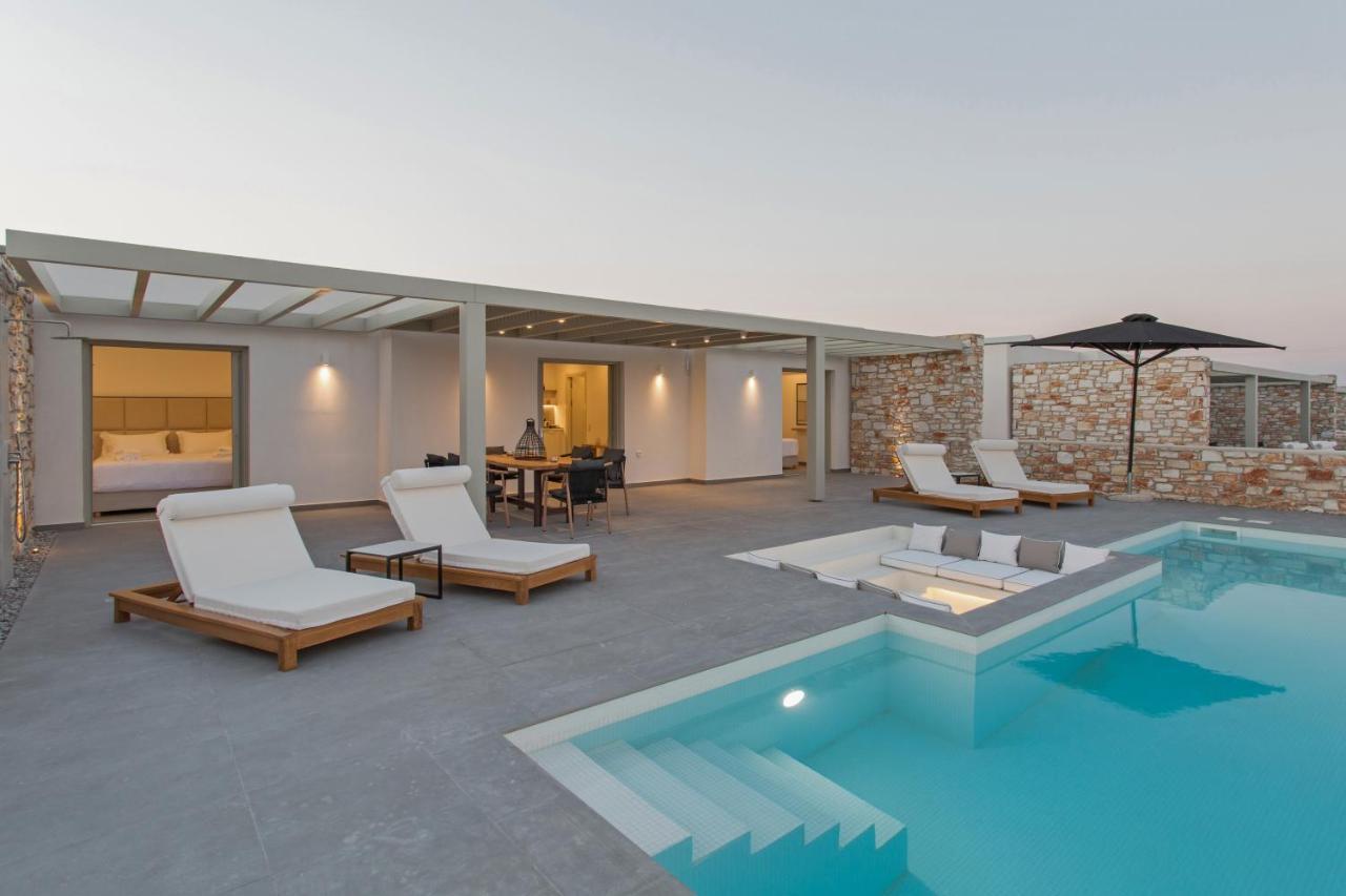 T7 Luxury Villas Paros Buitenkant foto