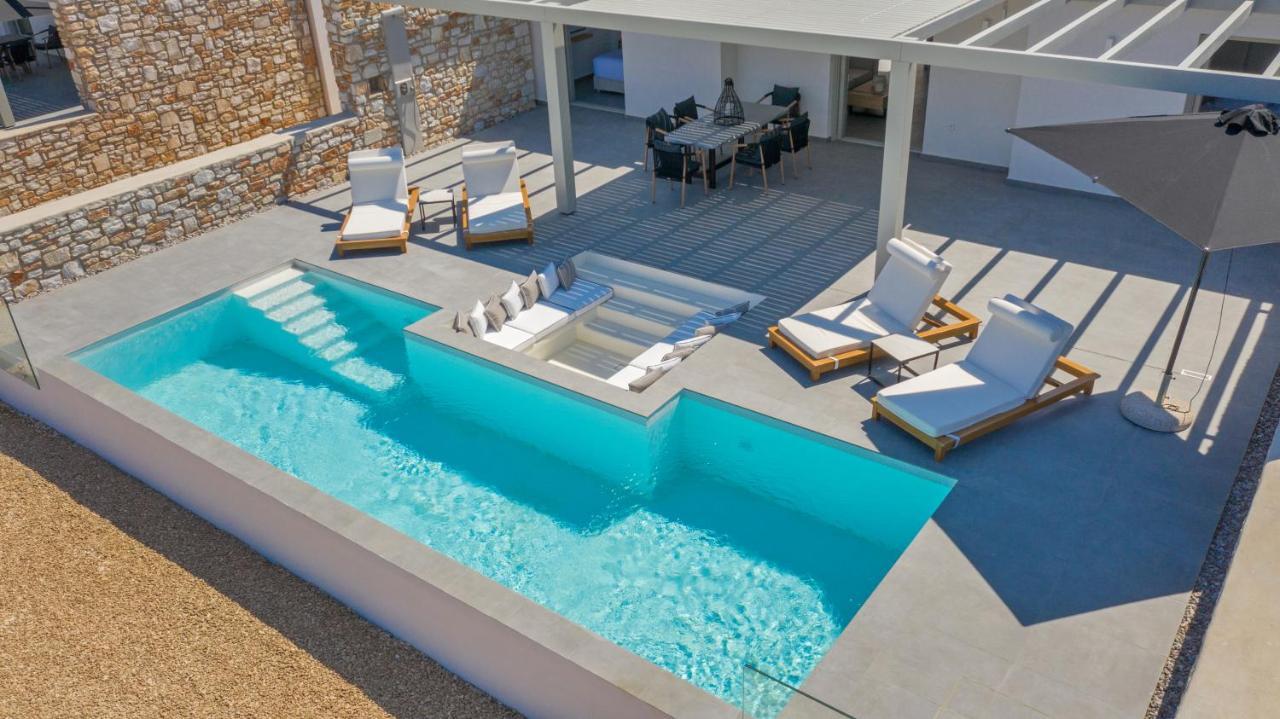 T7 Luxury Villas Paros Buitenkant foto