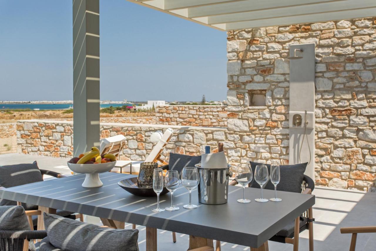 T7 Luxury Villas Paros Buitenkant foto