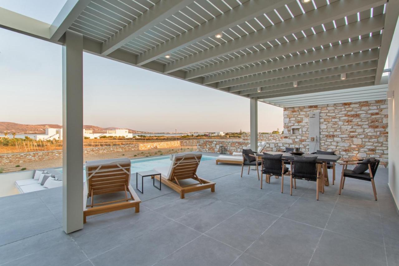 T7 Luxury Villas Paros Buitenkant foto