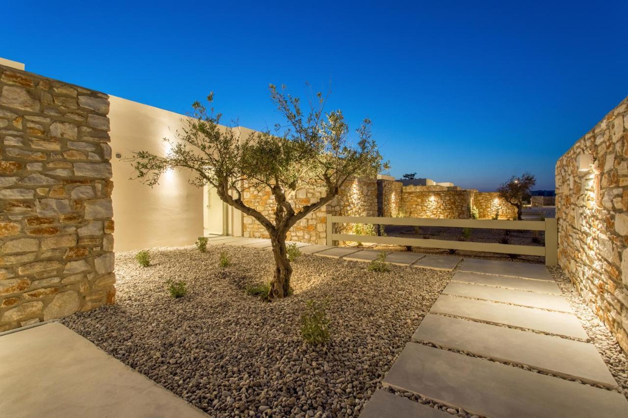 T7 Luxury Villas Paros Buitenkant foto