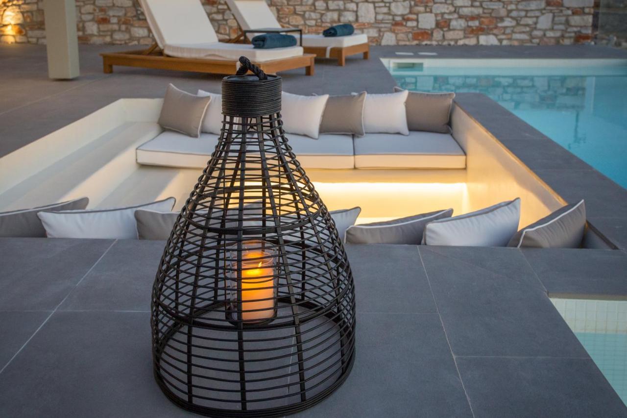 T7 Luxury Villas Paros Buitenkant foto