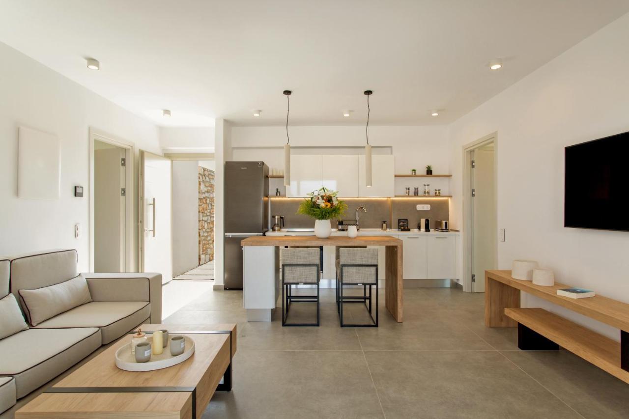 T7 Luxury Villas Paros Buitenkant foto