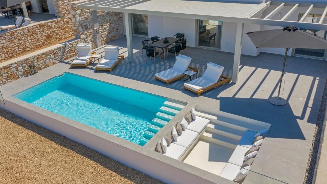 T7 Luxury Villas Paros Buitenkant foto