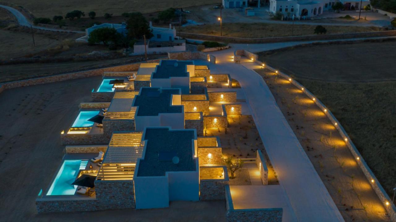 T7 Luxury Villas Paros Buitenkant foto