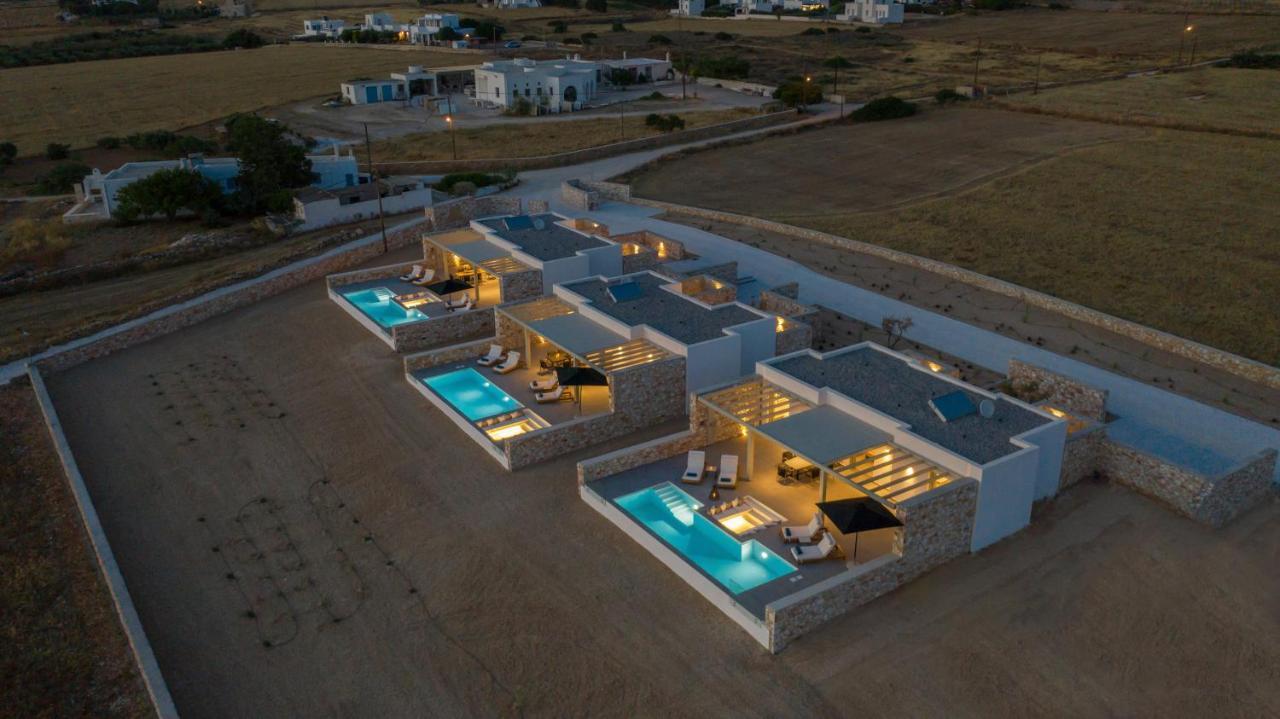 T7 Luxury Villas Paros Buitenkant foto