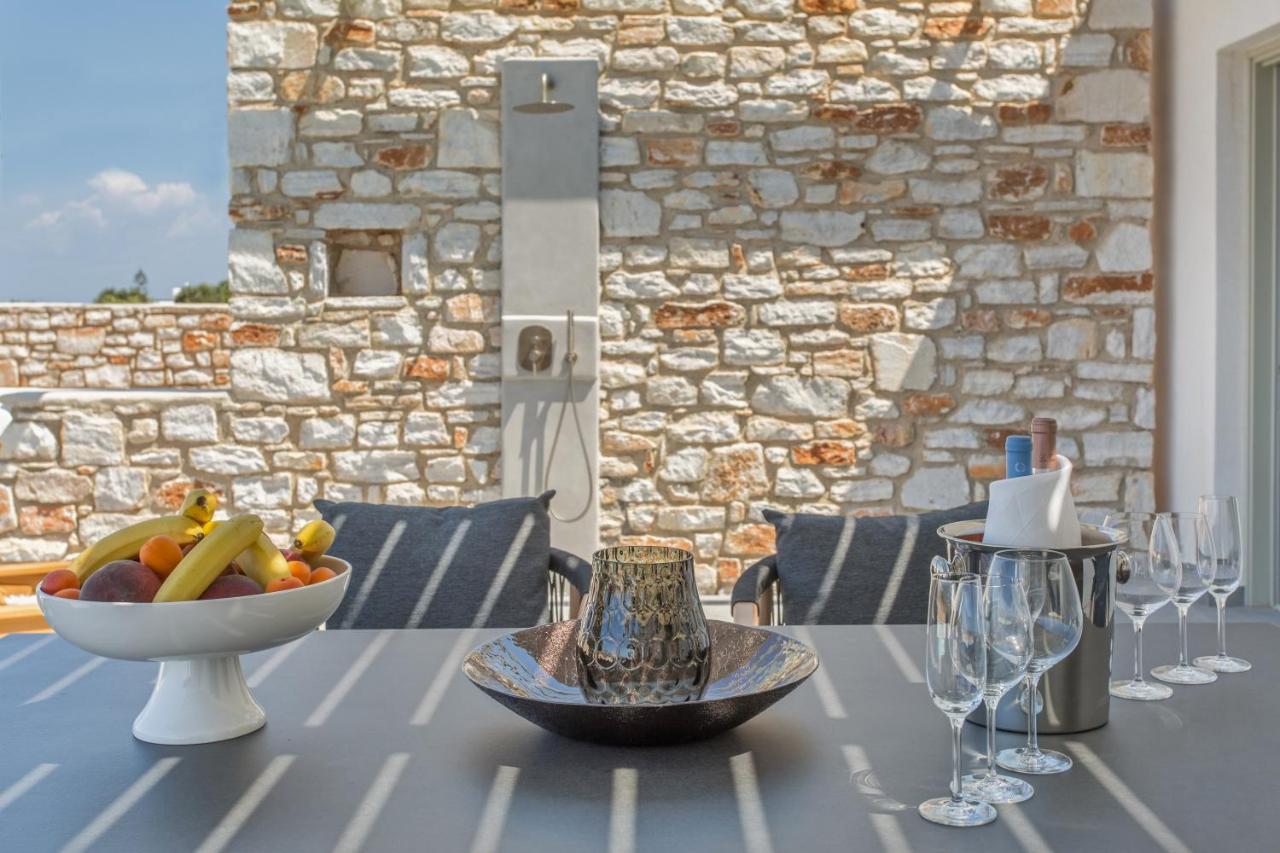 T7 Luxury Villas Paros Buitenkant foto