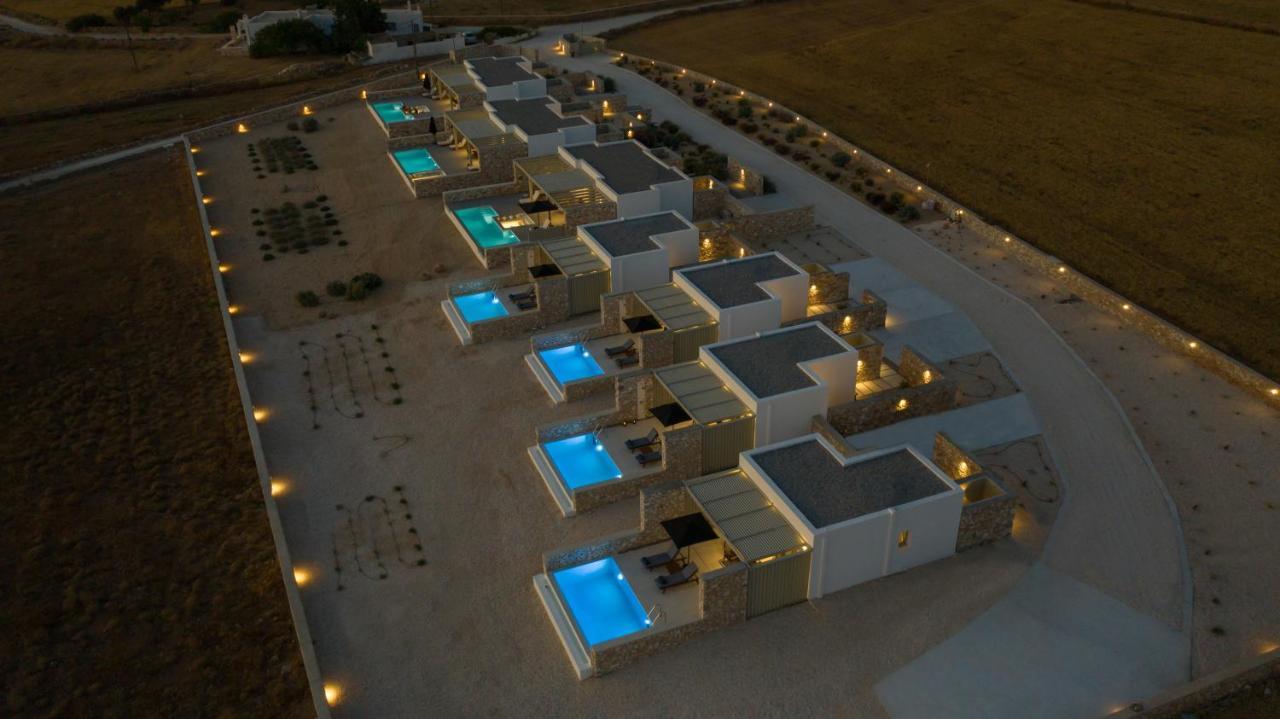 T7 Luxury Villas Paros Buitenkant foto