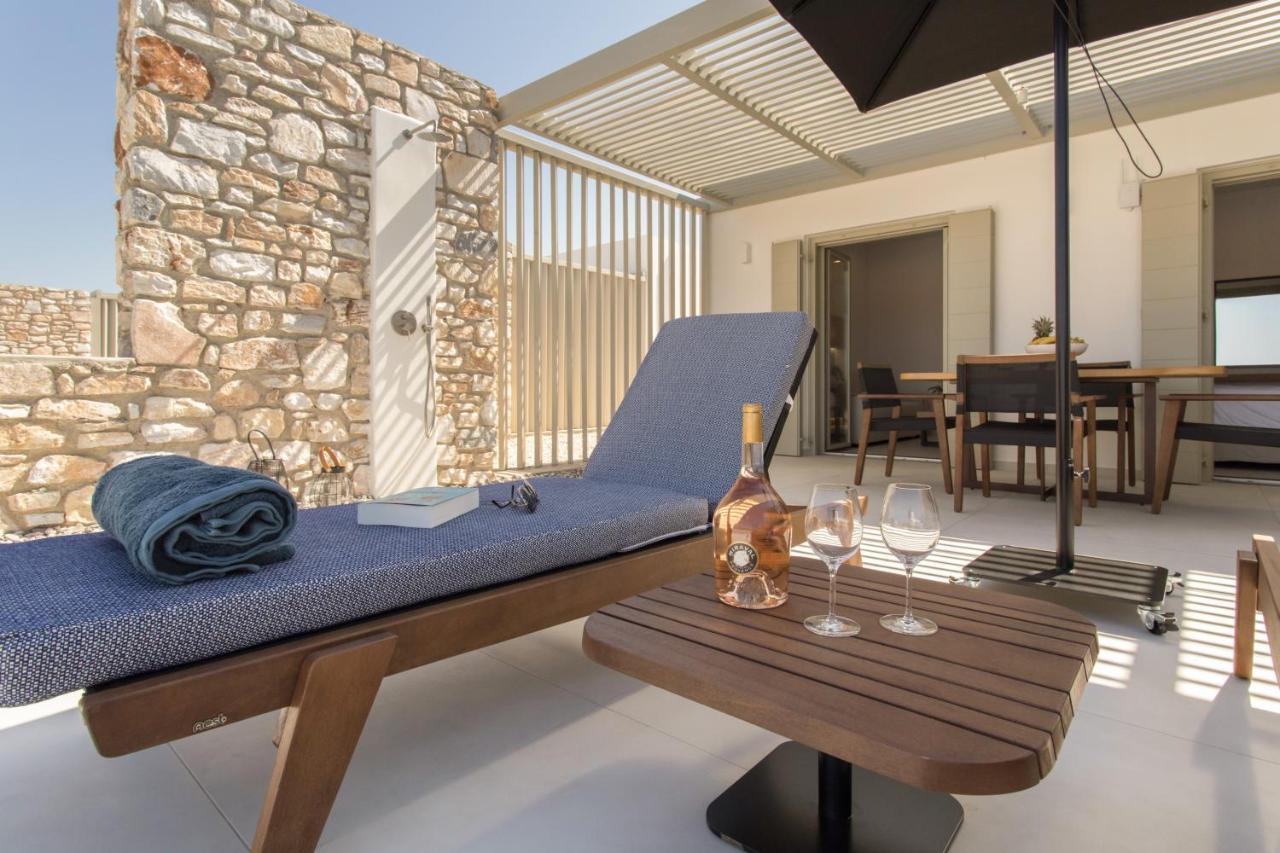 T7 Luxury Villas Paros Buitenkant foto