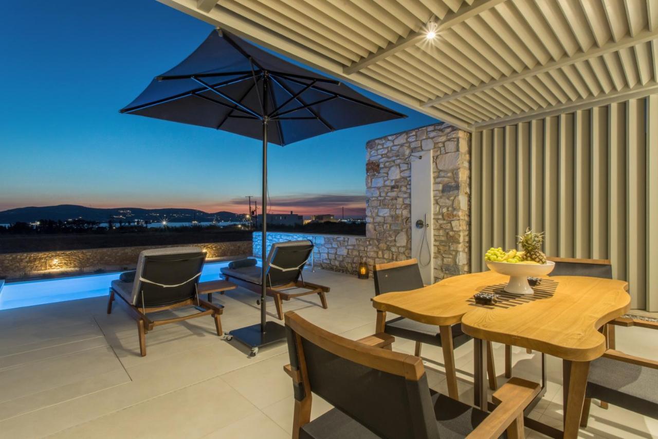 T7 Luxury Villas Paros Buitenkant foto